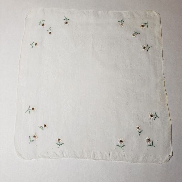 VINTAGE HANKIE EMBROIDERED DAISY FLOWERS HANDMADE BRIDAL WEDDING POCKET SCARF - Picture 11 of 12
